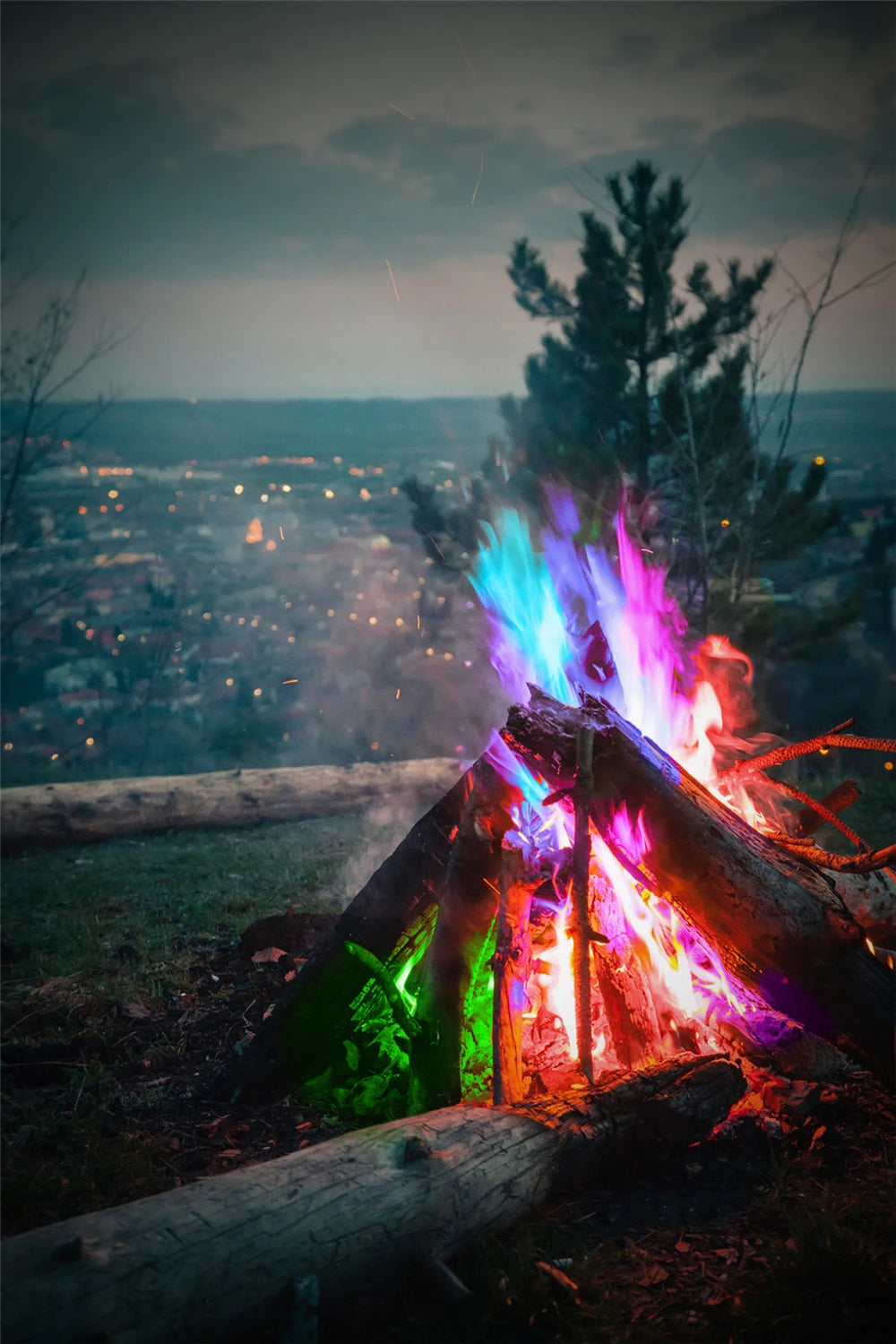 Mystical Fire Magic Tricks Color Flames Powder Bonfire Sachets Fireplace Pit Patio Toy Magician Pyrotechnics Party Glowing Props